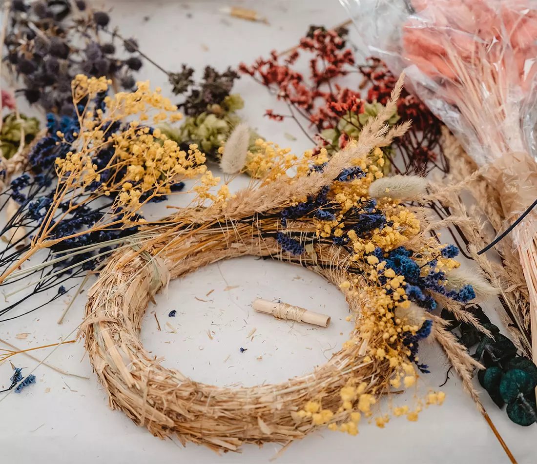 Herbstkranz binden Foto: AdobeStock_Tetiana Soares