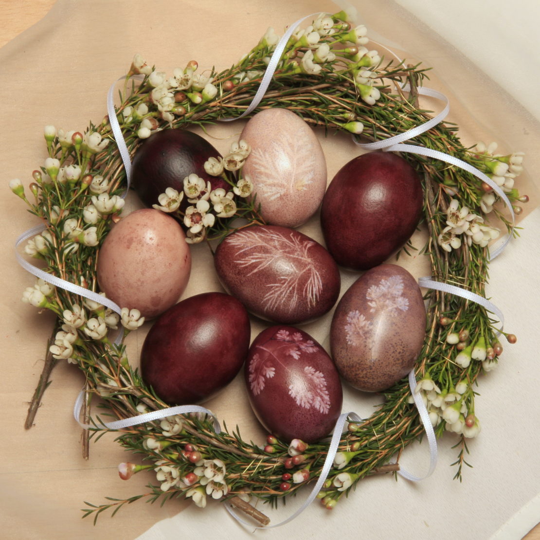 Ostereier natürlich färben [Foto: © GartenFlora/Sabine Rübensaat]