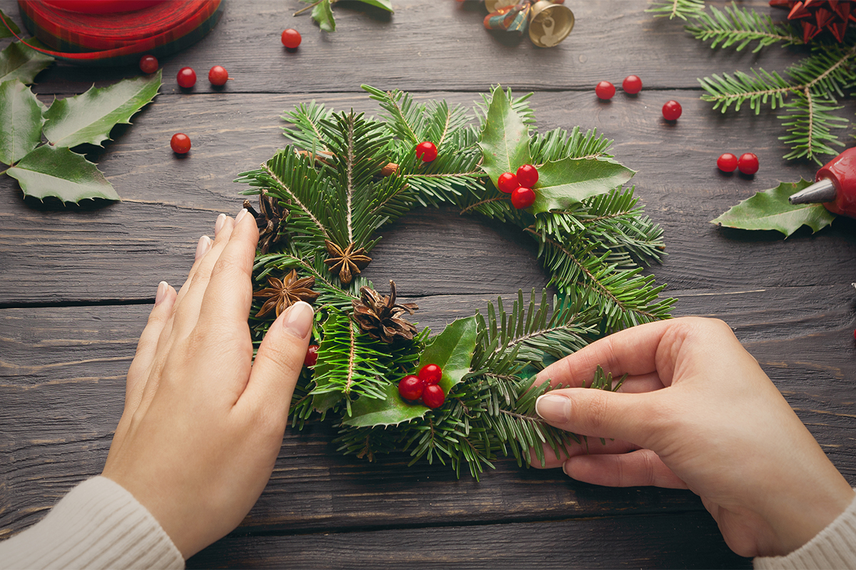 Stechpalme als Weihnachtsschmuck Foto: AdobeStock_Prostock-Studio