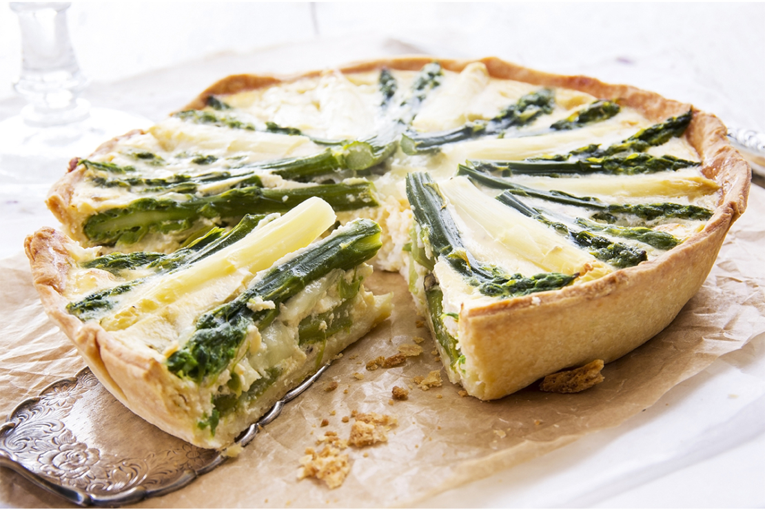 Spargelquiche Foto: AdobeStock_HLPhoto