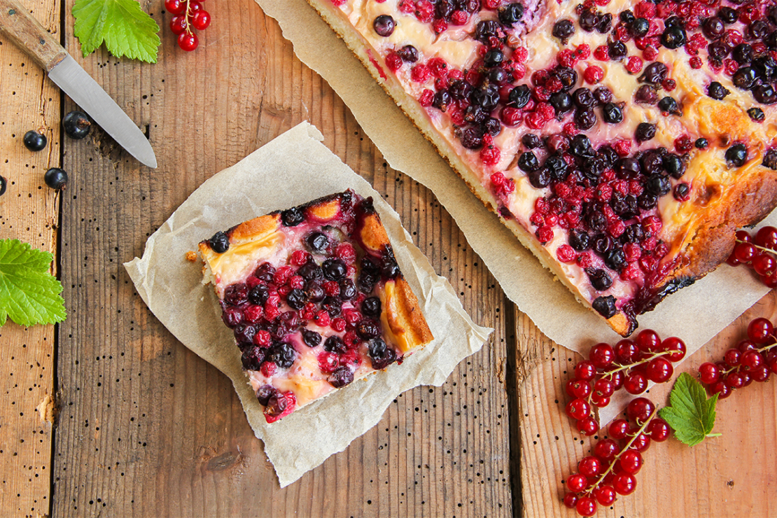 Johannisbeerkuchen backen Foto: AdobeStock_Eflstudioart