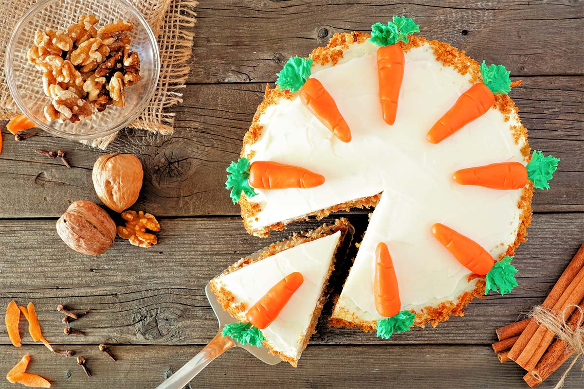 Karottenkuchen [Foto: AdobeStock_Jenifoto]