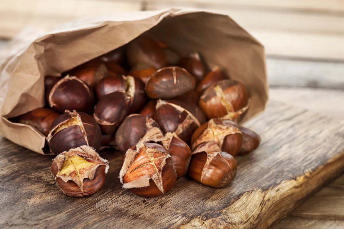 geroestete Maronen wie vom Markt [Foto: AdobeStock_Marek-Gottschalk]